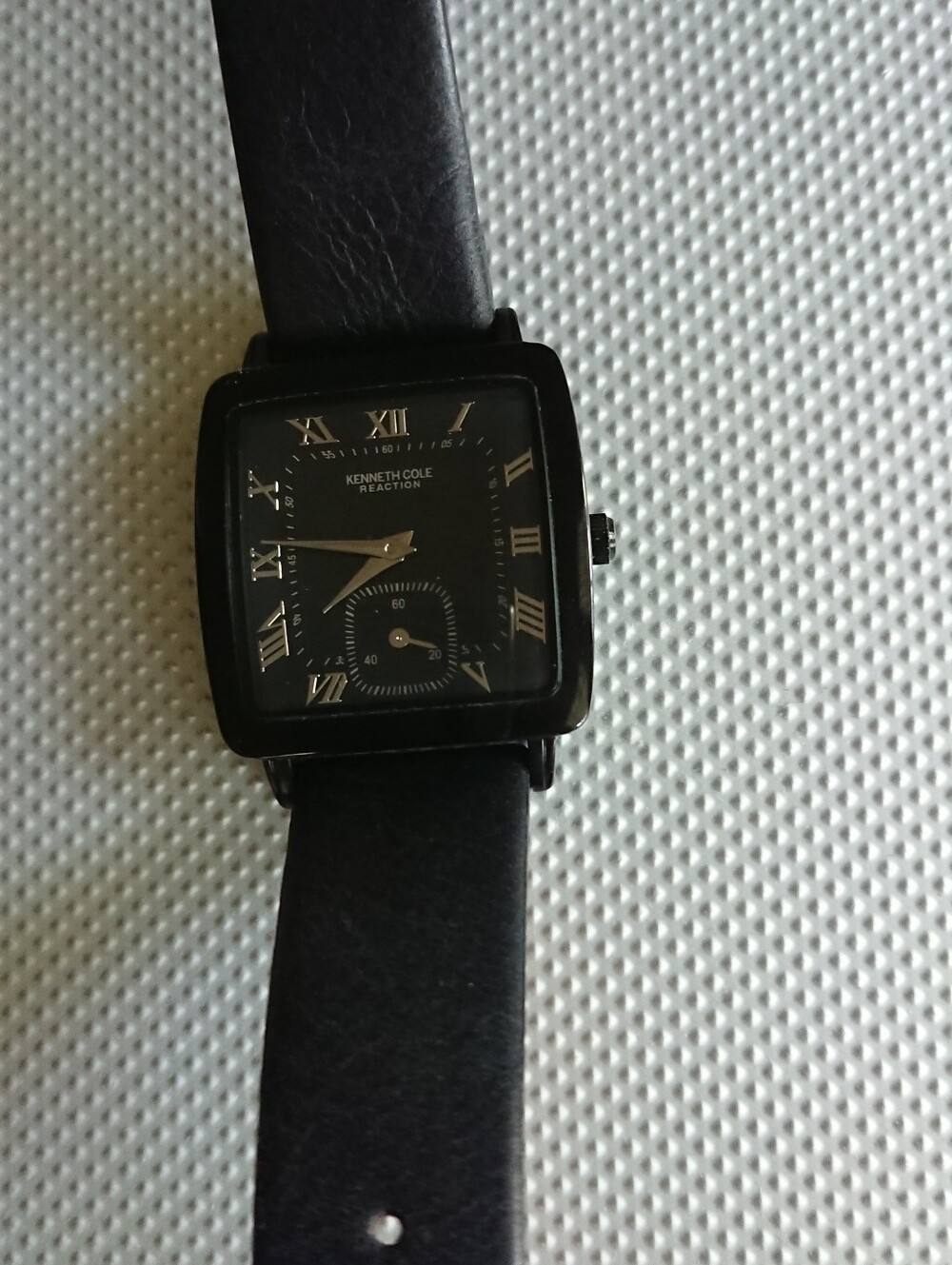 KENNETH COLE REACTION KC2455 BLACK LEATHER BAND BLACK TONE watch